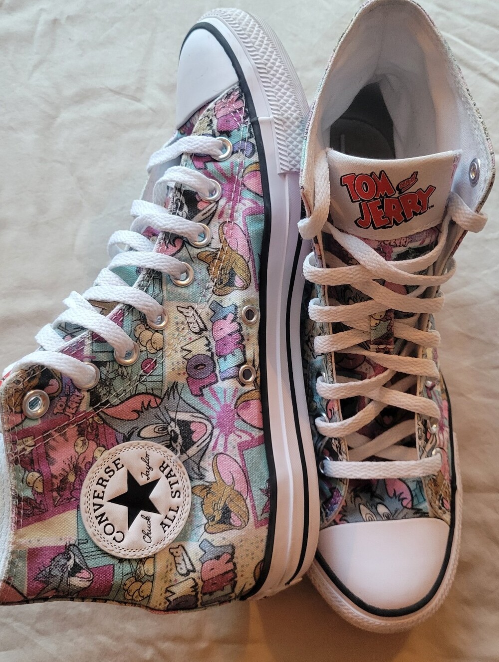 Converse x Tom and Jerry Chuck Taylor All Star High Top All Over Print W9.5 M7.5